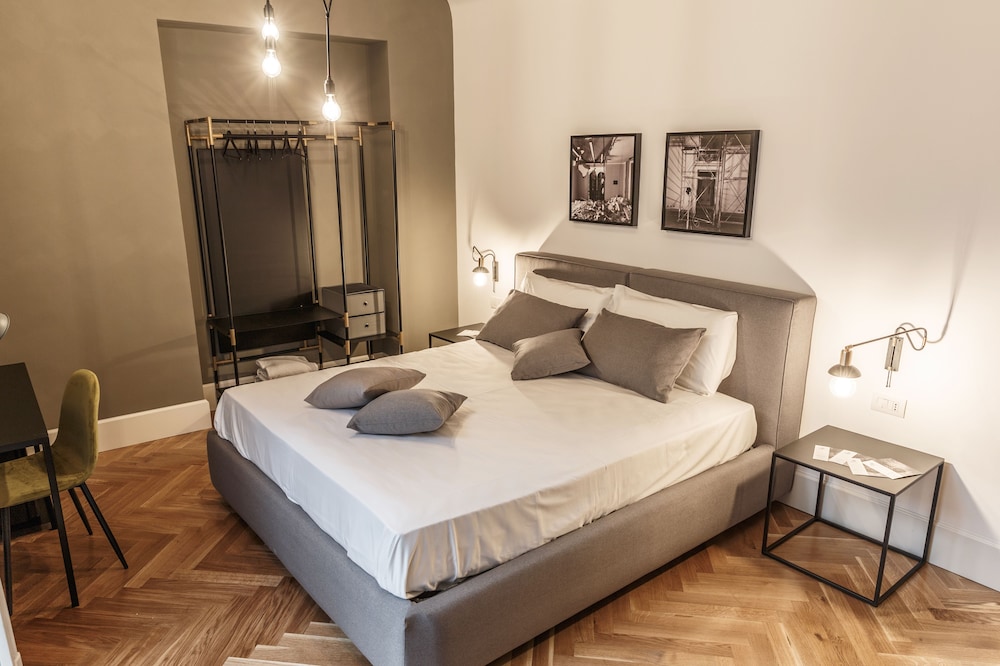 Relais Della Porta 16/71