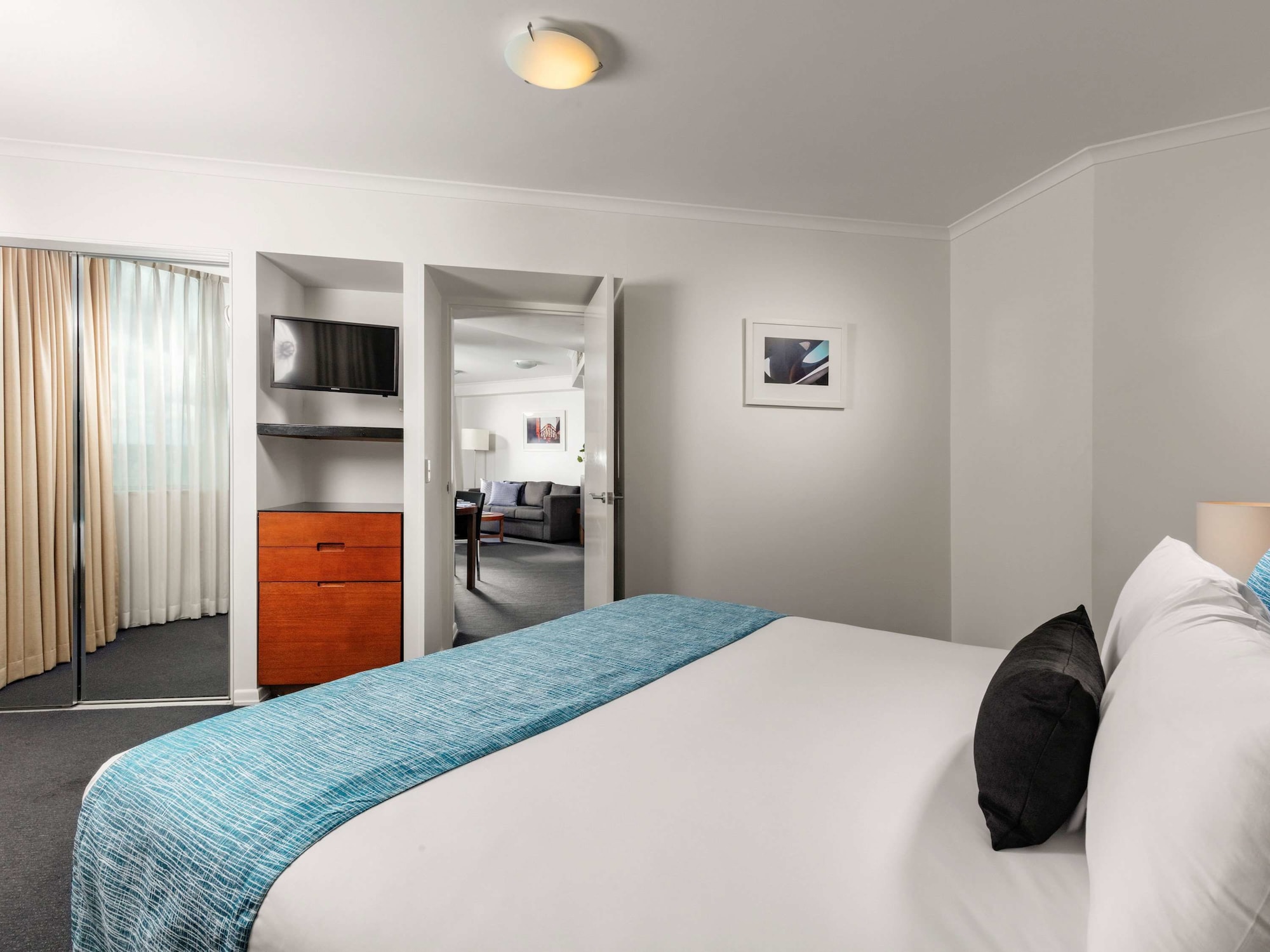 2 BEDROOMS, PREMIUM, APARTMENT