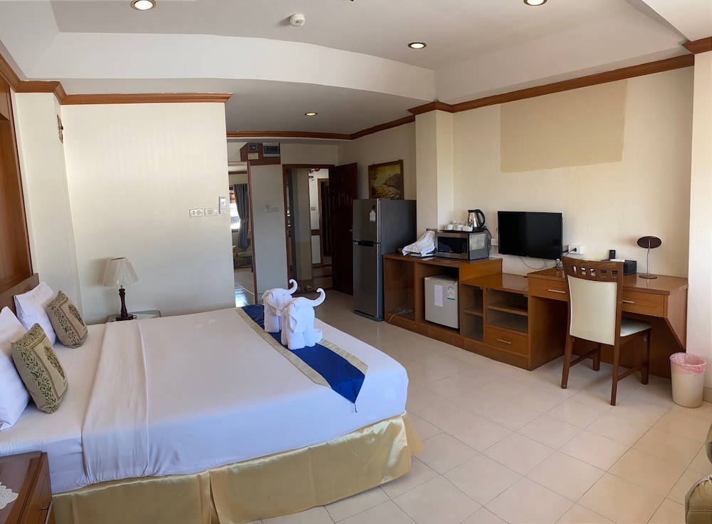 STANDARD, SEA VIEW, BALCONY