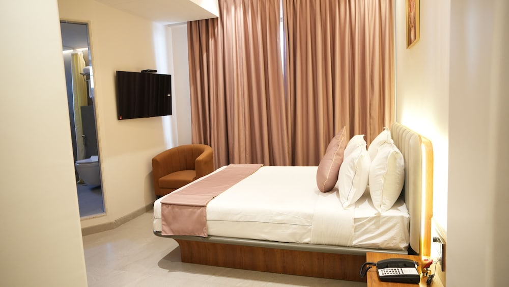Jivanta Hotel 34/50