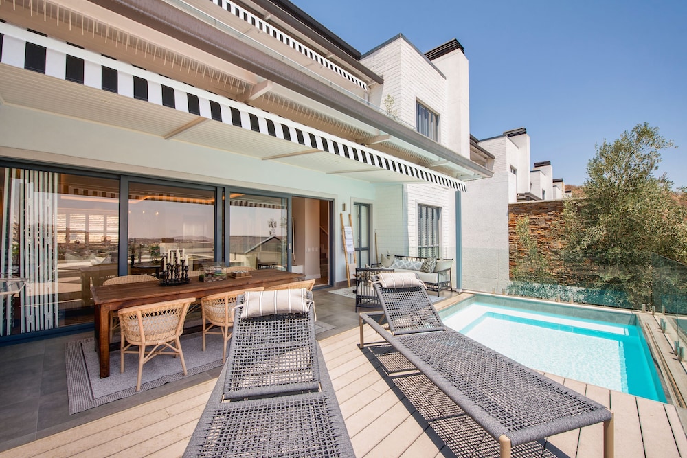 The Weinberg Windhoek 34/76