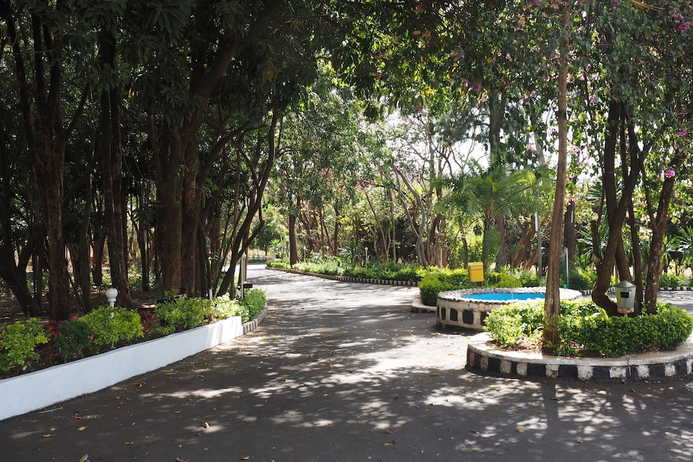 Tana Hotel 24/28