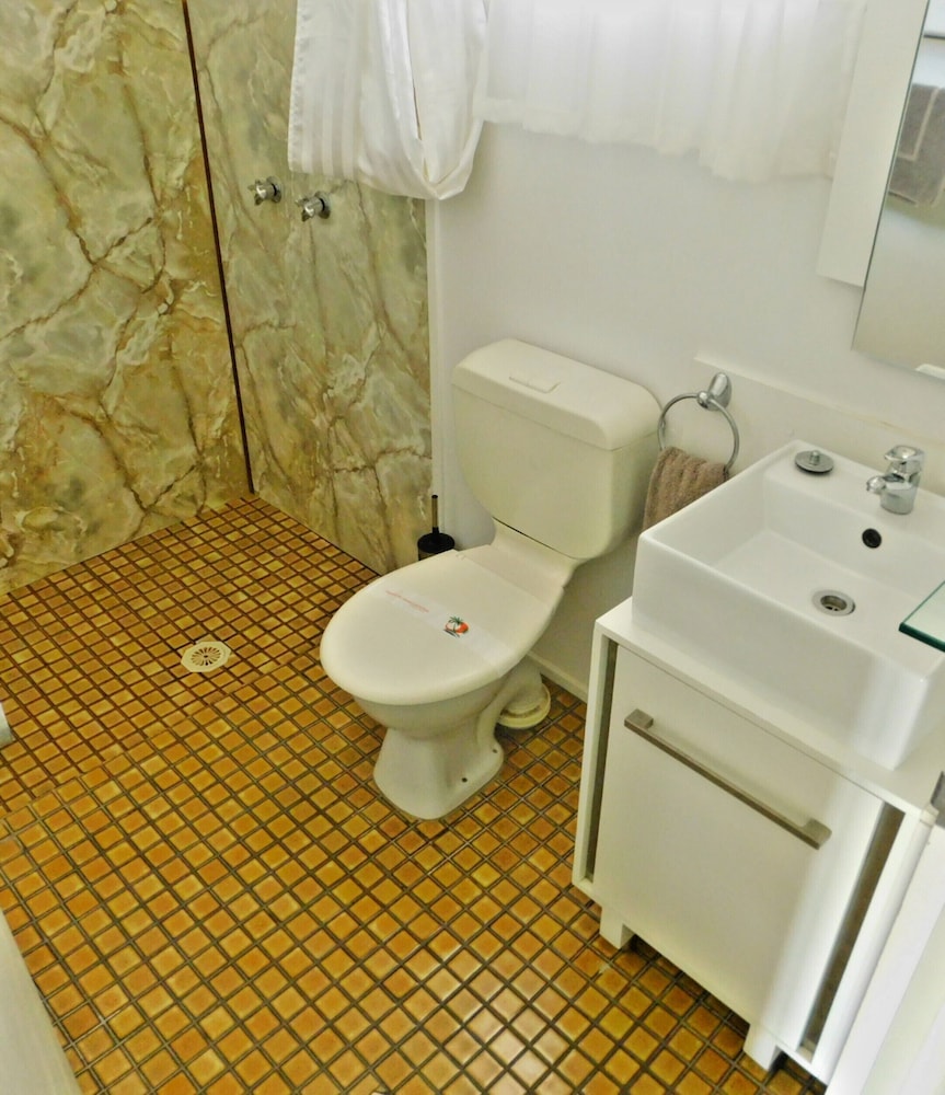 Hatton Vale Motel 10/41