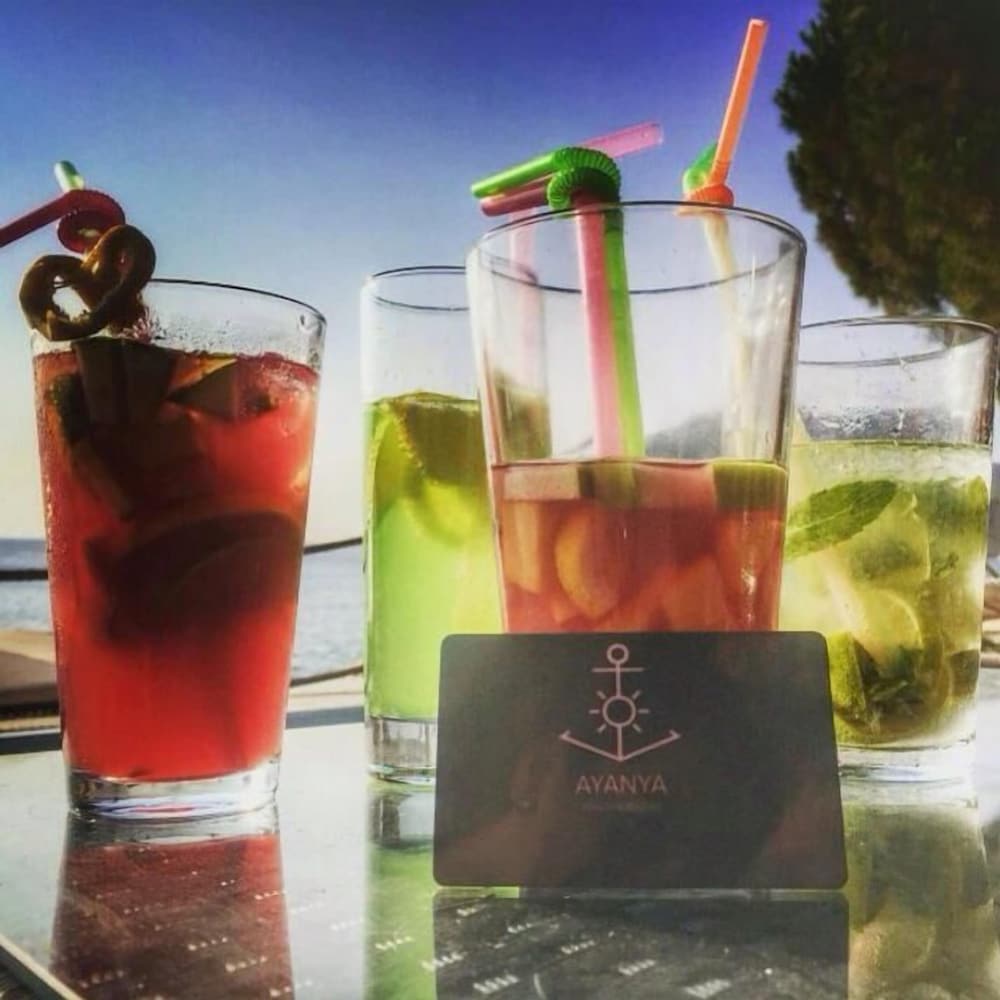 Ayanya Beach & Bistro Bungalows 16/42
