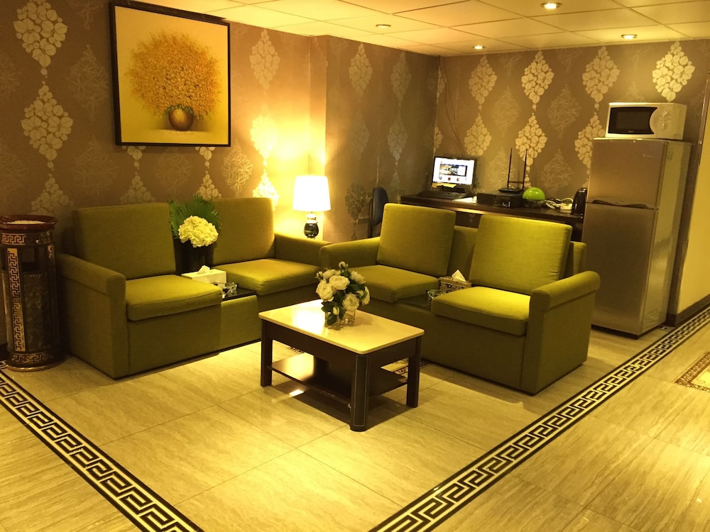 California Hotel 42/50