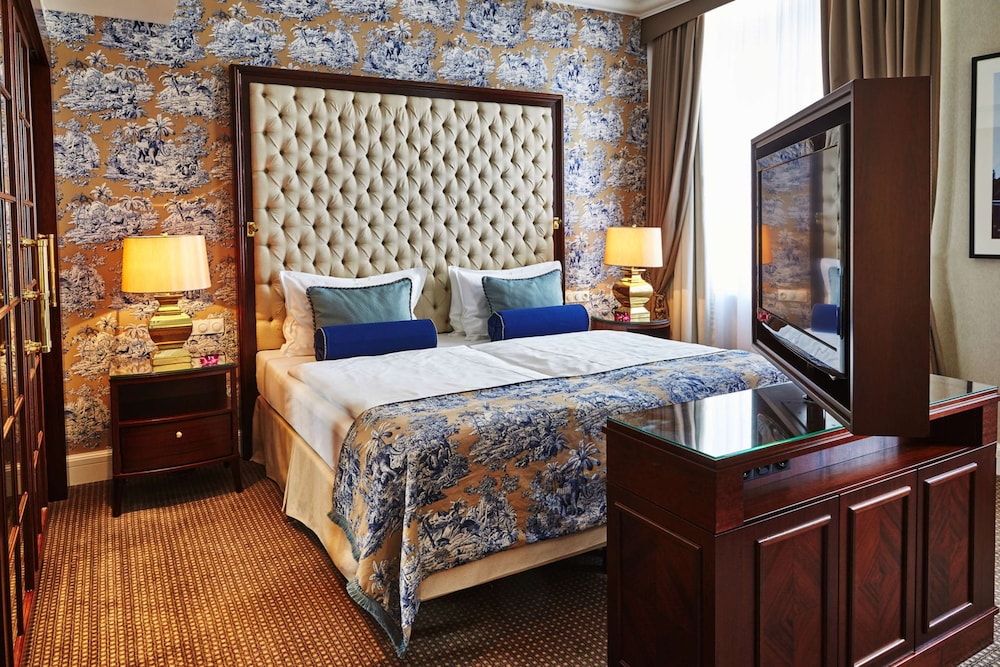 Executive, Suite, King Bed