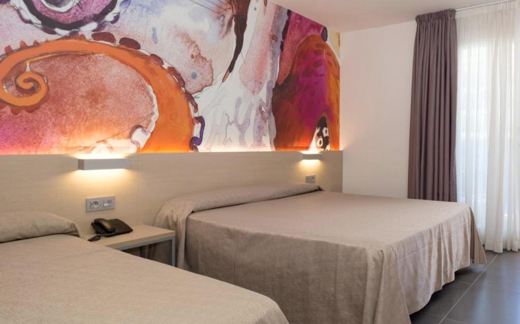 Room, Double Bed, Pool View