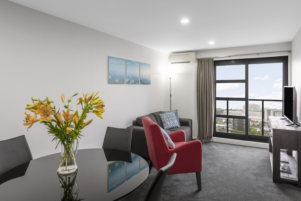 Nesuto St Martins Apartment Hotel 26/41