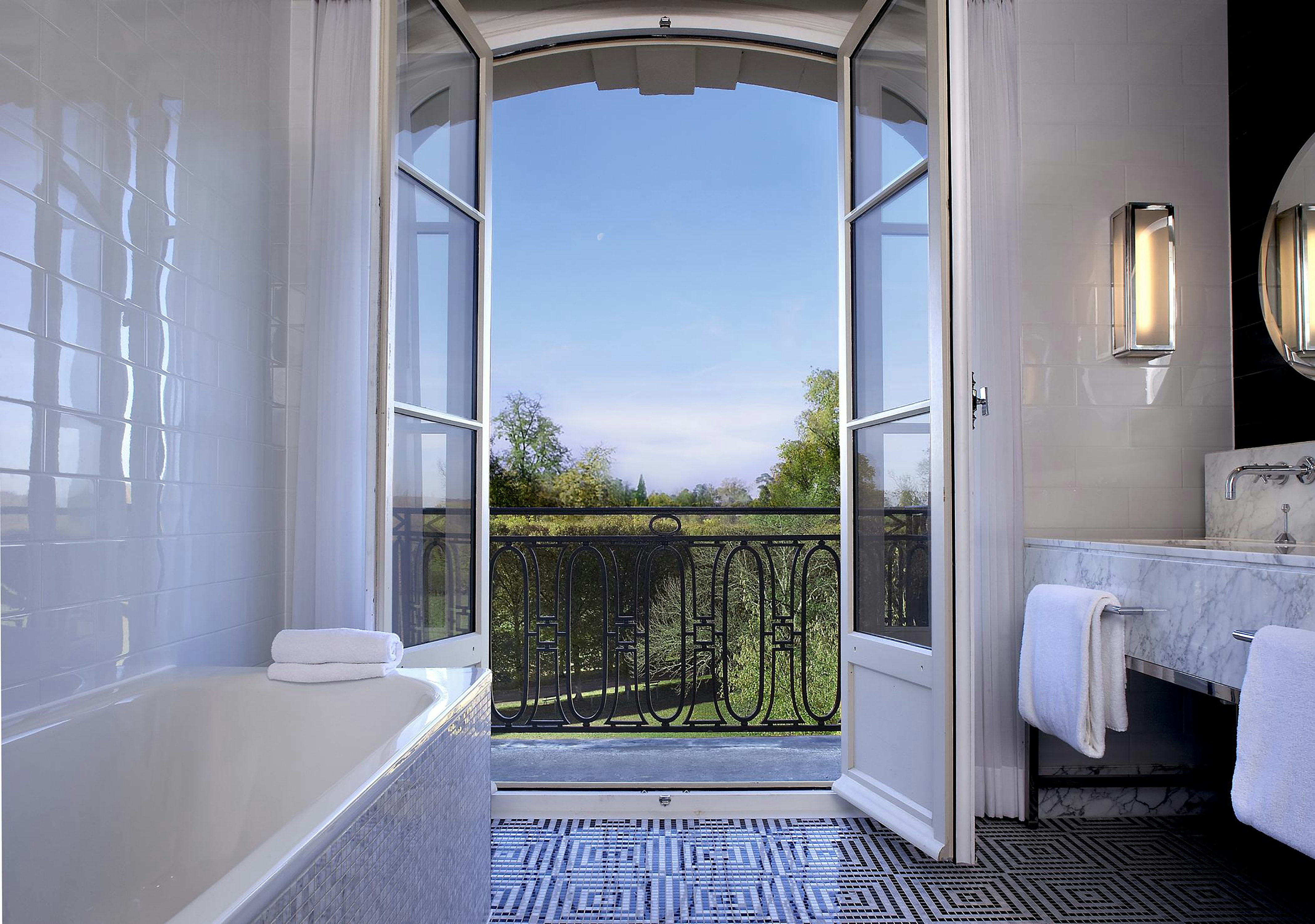 Palace, Suite, King Bed, Park View