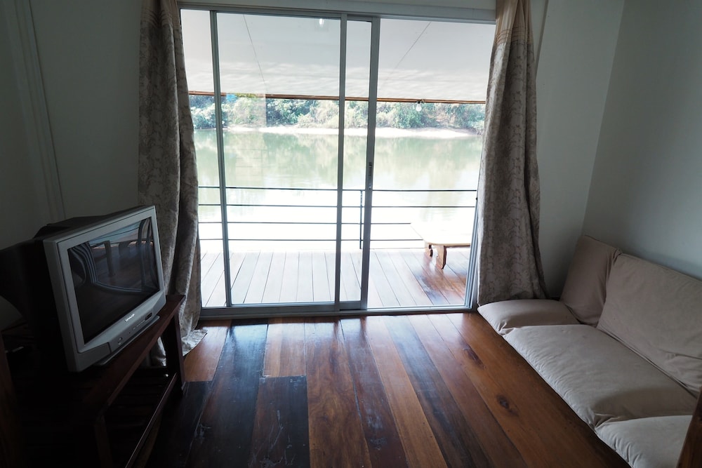 Khaothone River View Resort 50/69