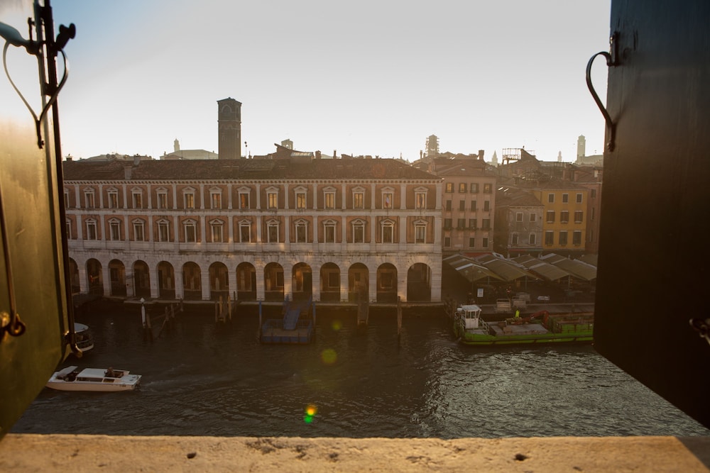 Locanda Ai Santi Apostoli 38/50