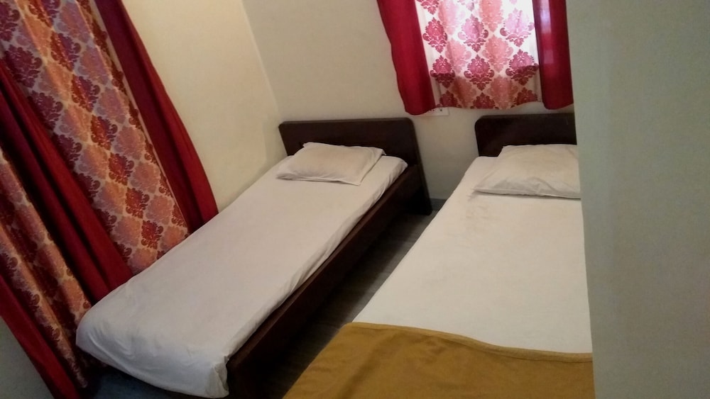 Dreamland Hotel 17/26