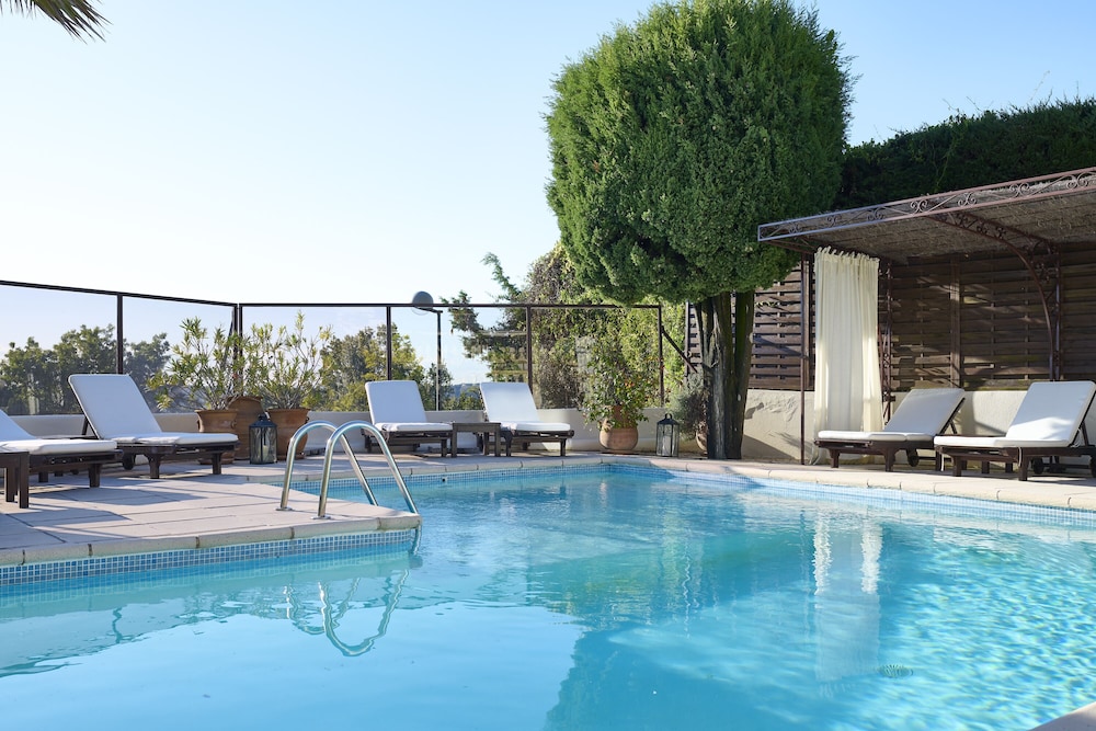 Hotel La Grande Bastide 6/75