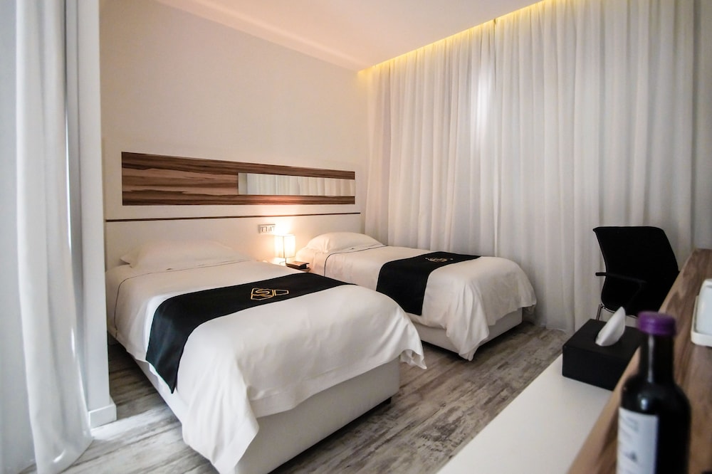 The Ciao Stelio Deluxe Hotel - Adults Only 29/65