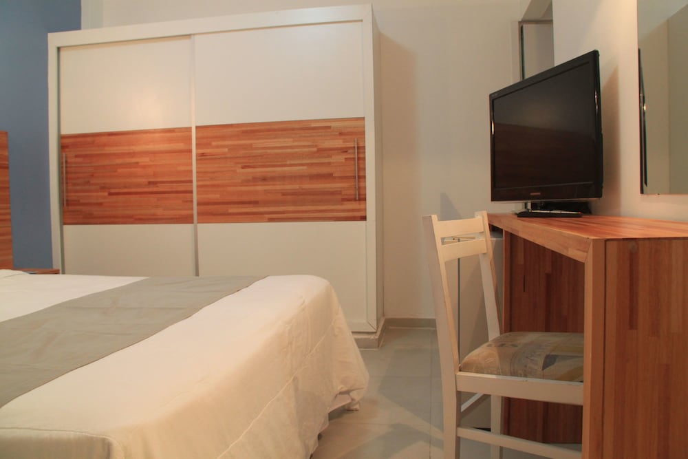Florinda Hotel 11/18