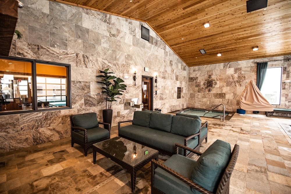 Elk Country Inn 50/68