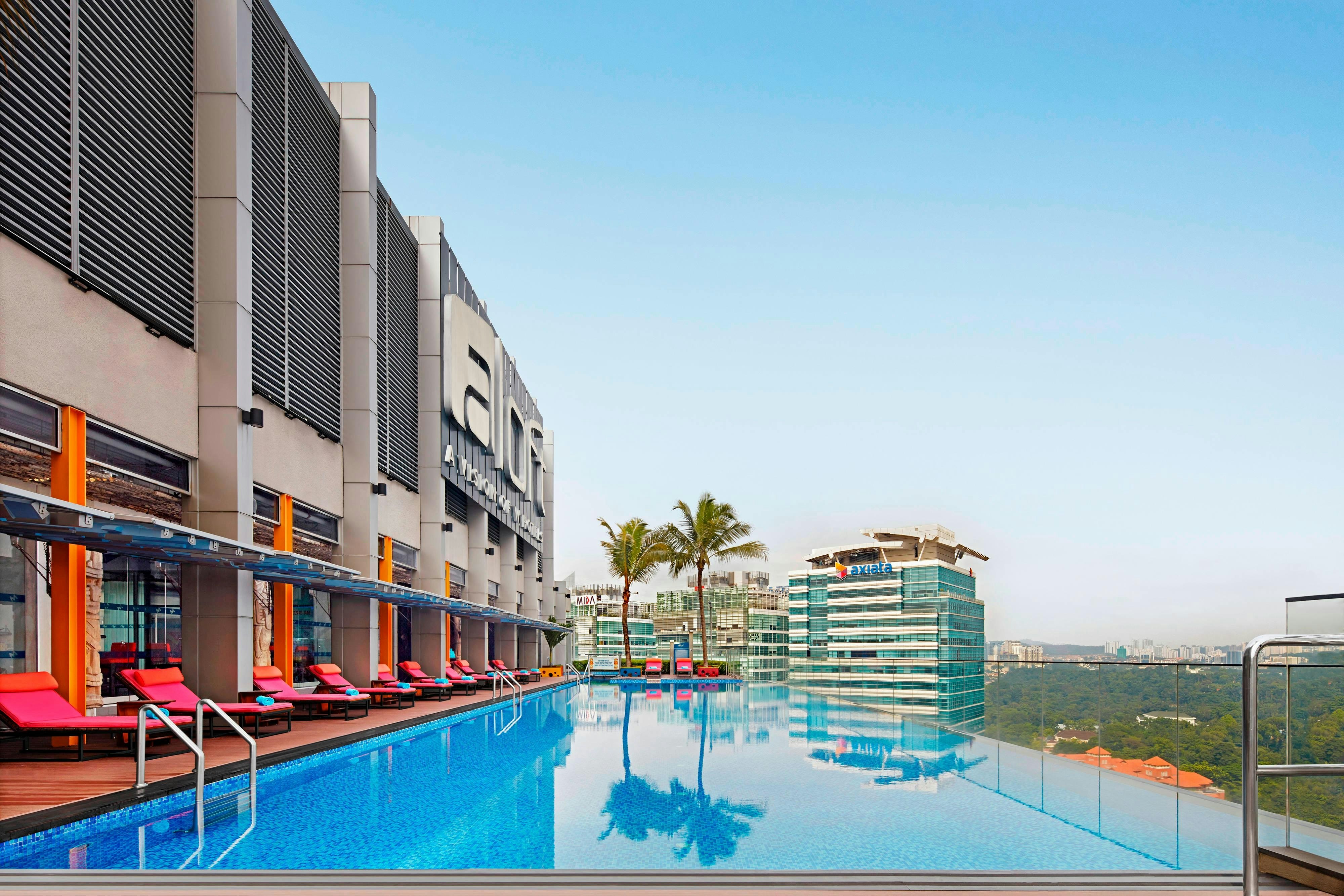 Aloft Kuala Lumpur Sentral Hotel 10/82