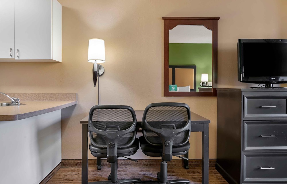 Extended Stay America - Detroit - Roseville 34/50