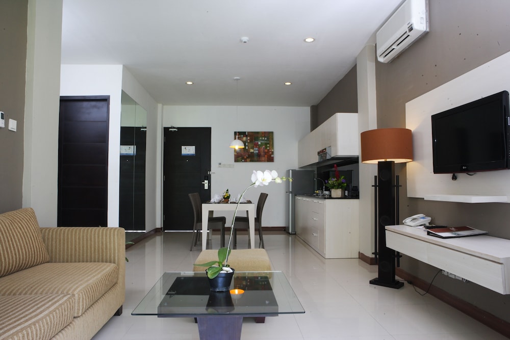 Umalas Hotel And Residence 30/50