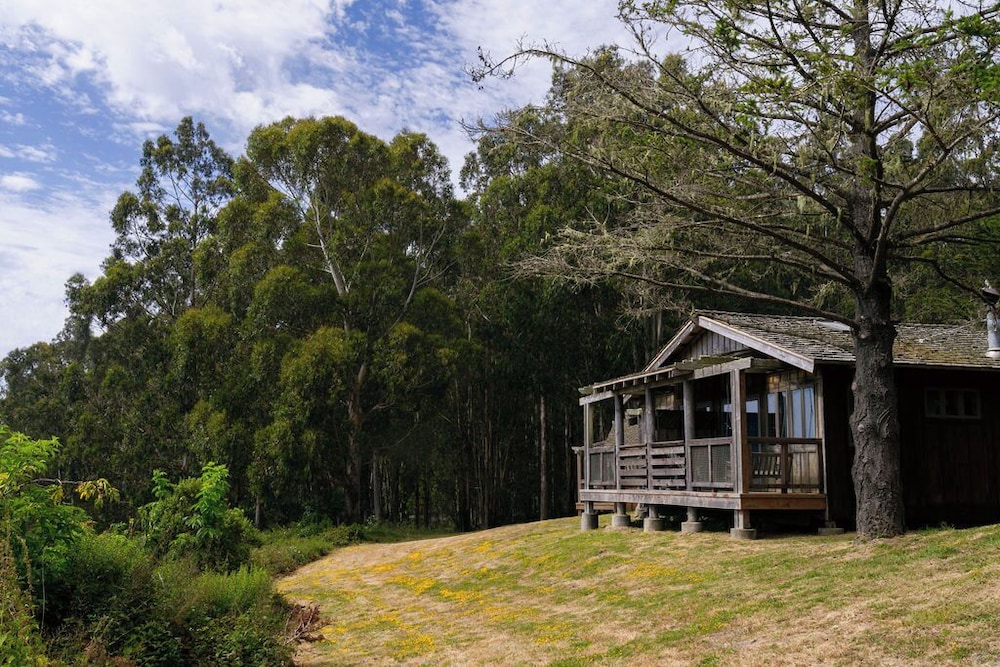 Costanoa 44/50
