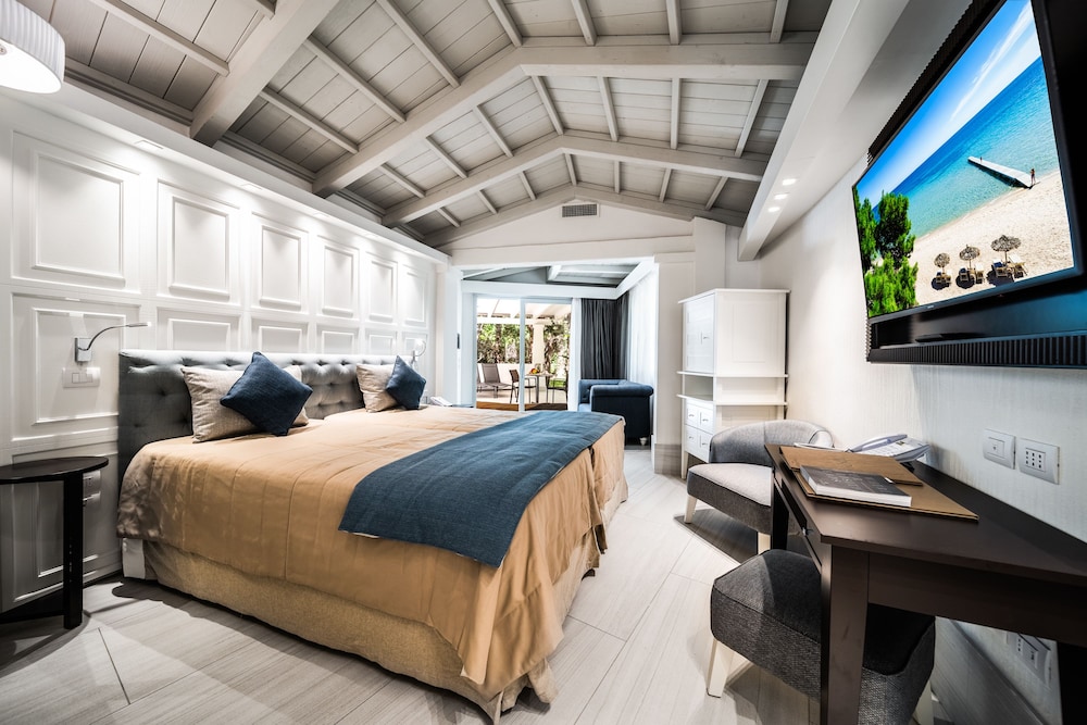 LUXURY, DOUBLE OR TWIN BED, GARDEN VIEW