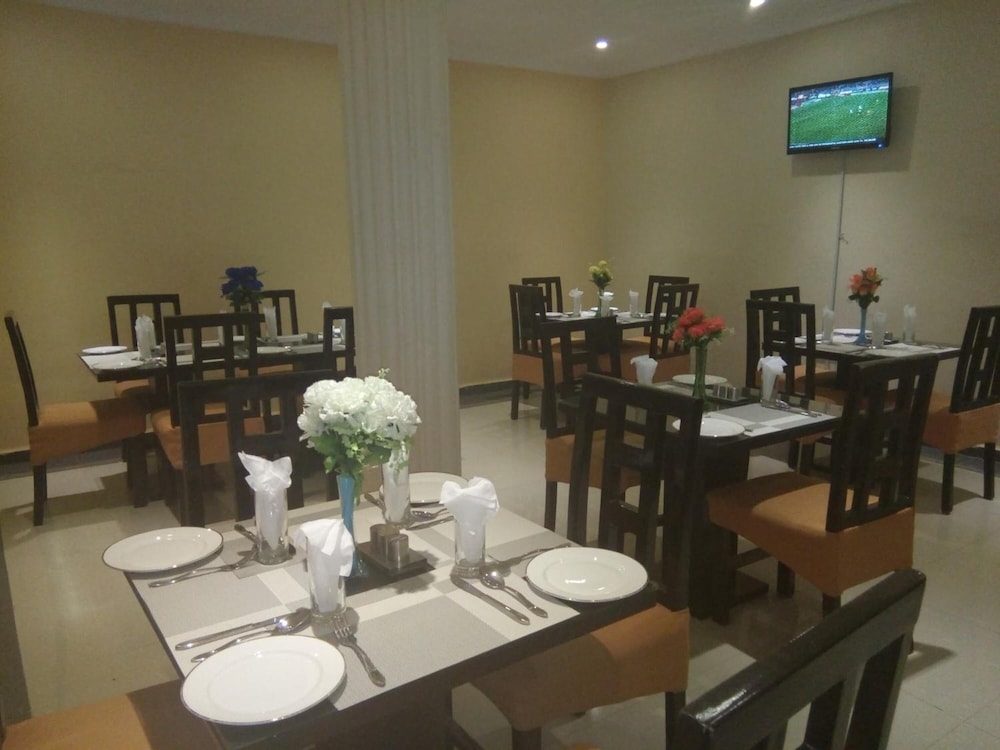 Kifina Emerald Hotel 15/24