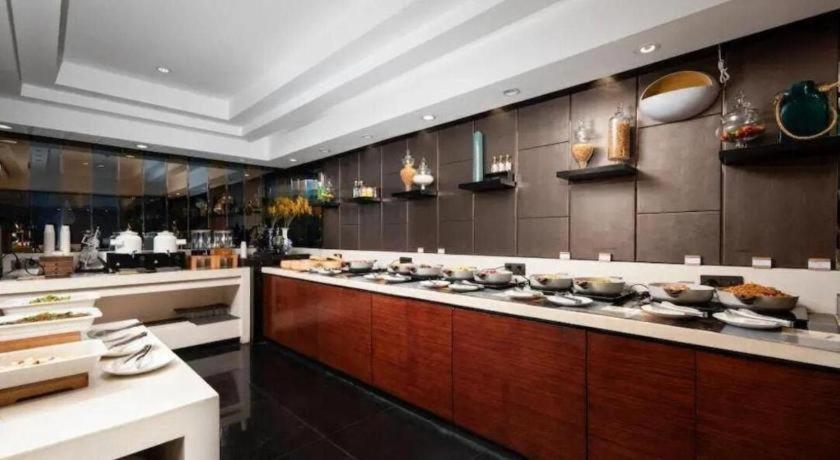 Echeng Hotel (Wuhan Optics Valley Pedestrian Street)، ووهان 14/84