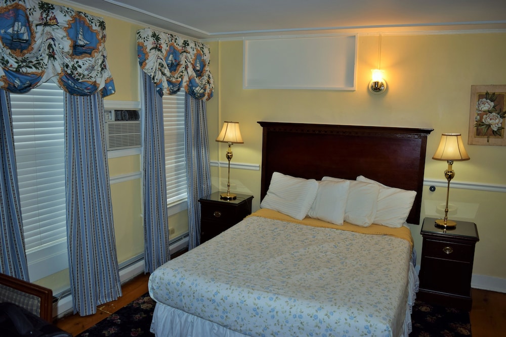 Bellevue House 27/50