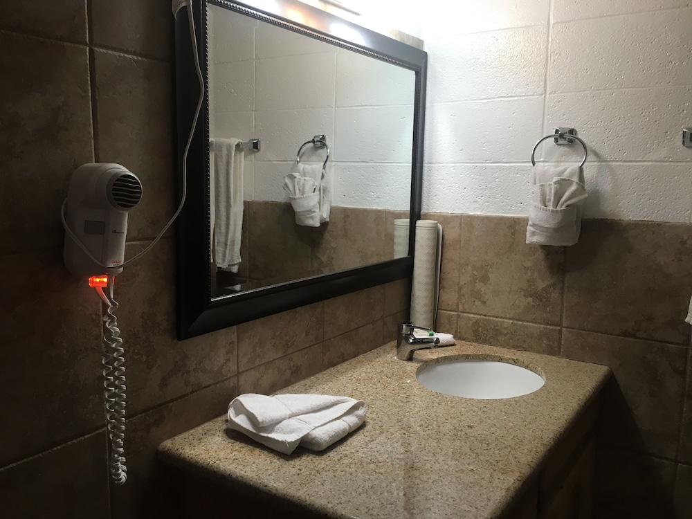Budget Inn Boise 13/36