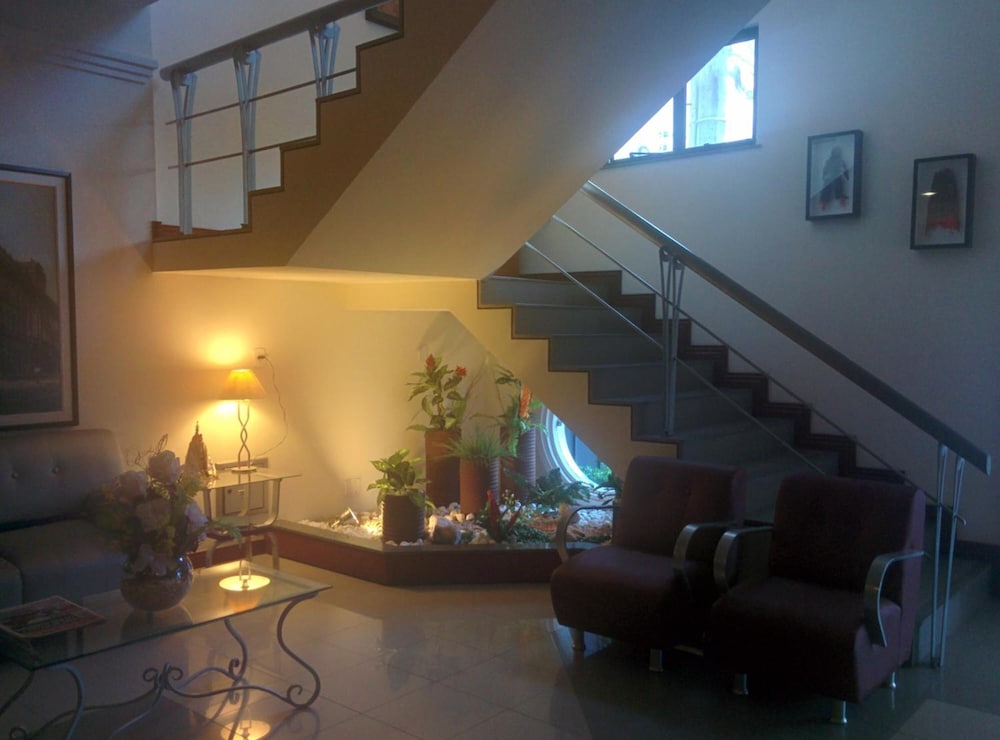 Machados Plaza Hotel 43/55