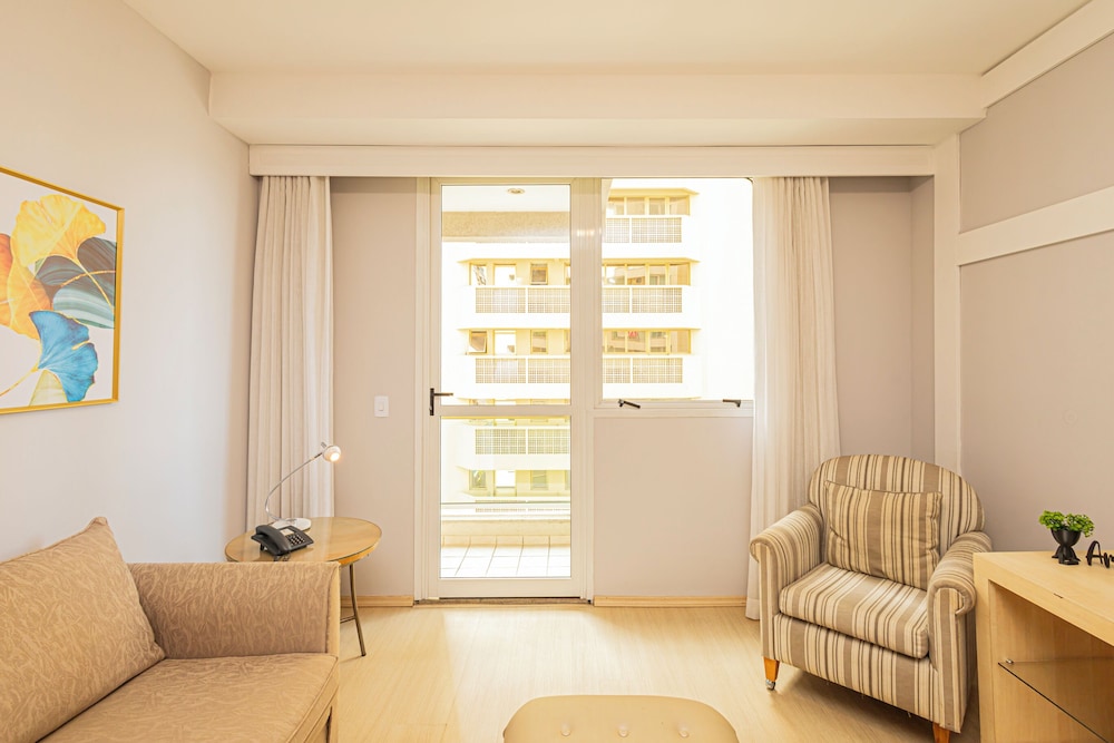 Hb Hotels Sequoia 34/50
