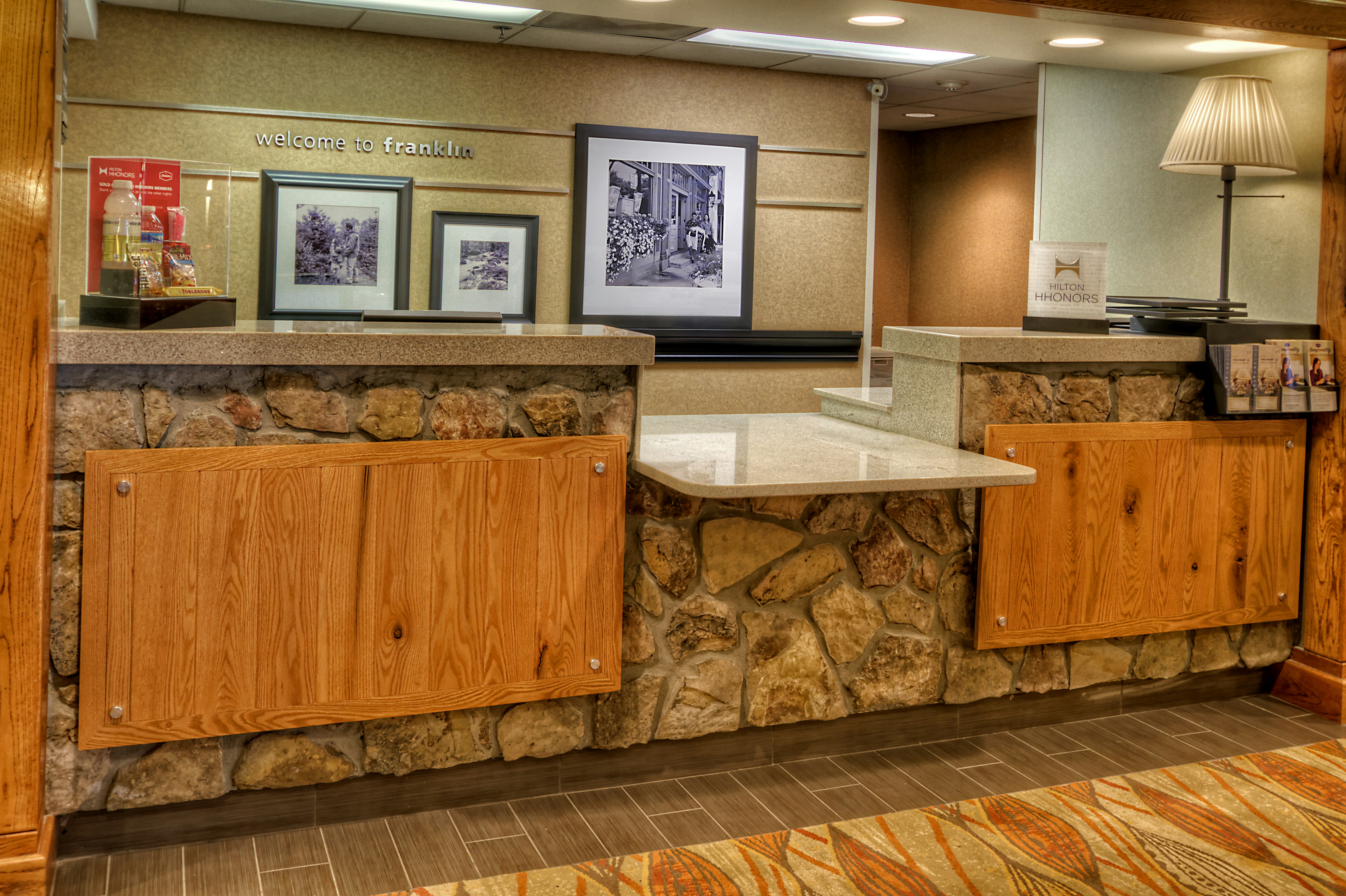 Hampton Inn Franklin Nc 2/30