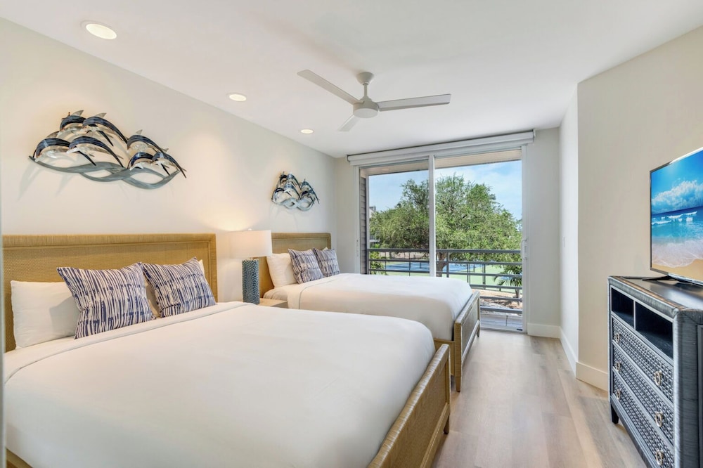 2 Bedrooms, Villa, King and Twin Beds, Water View