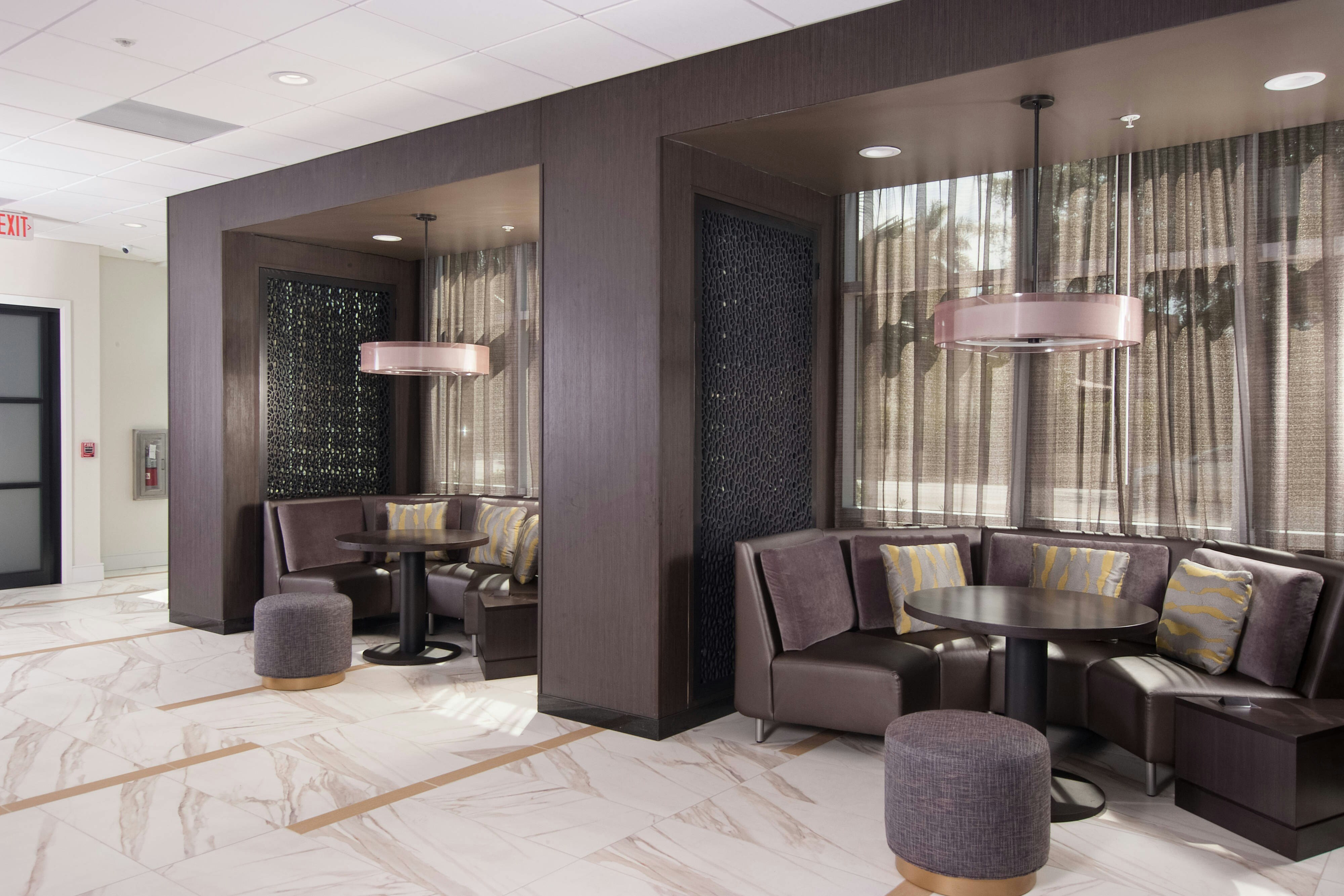 Courtyard By Marriott Miami Coral Gables 8/19
