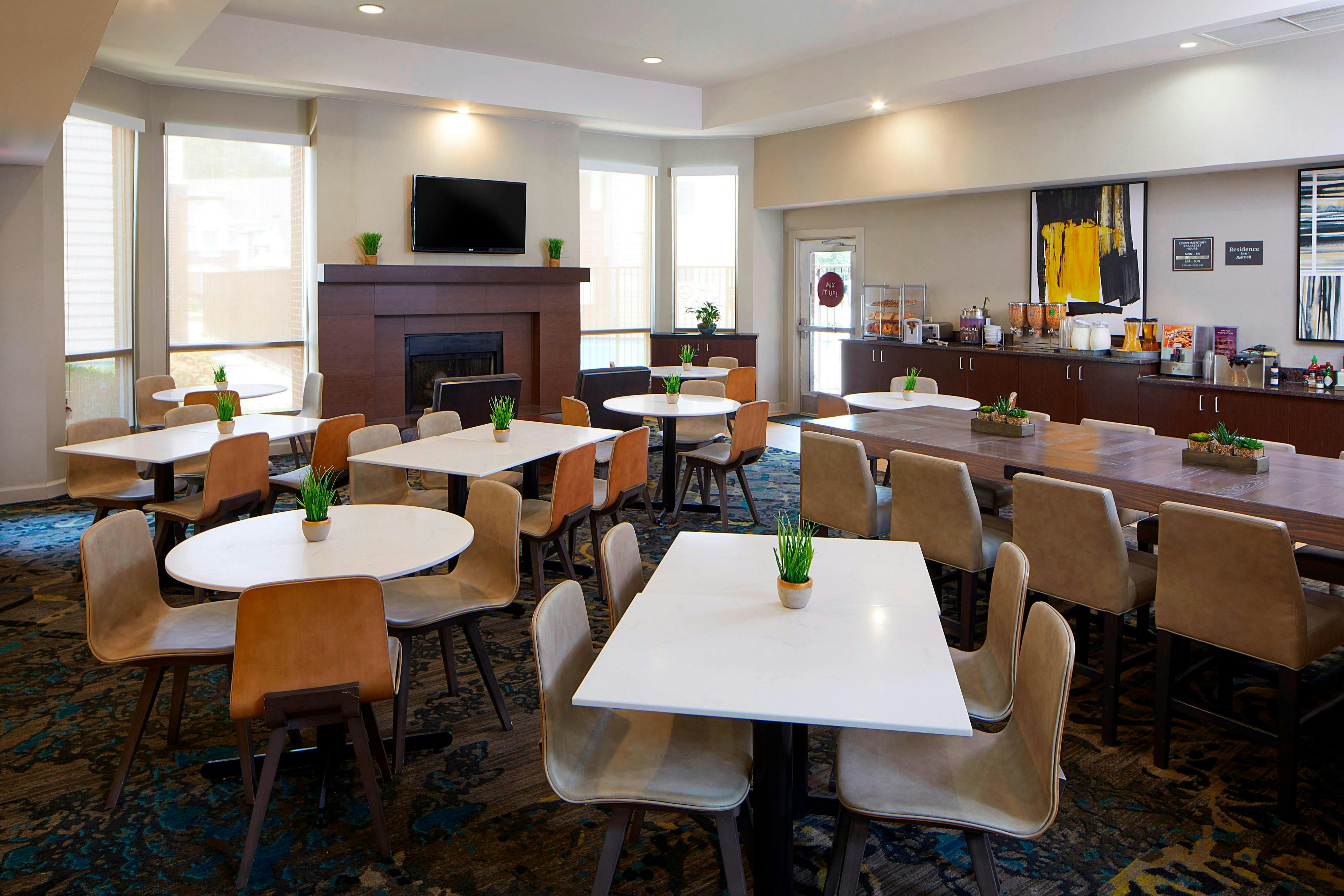 Residence Inn By Marriott Atlanta Airport North Virginia Ave 11/16