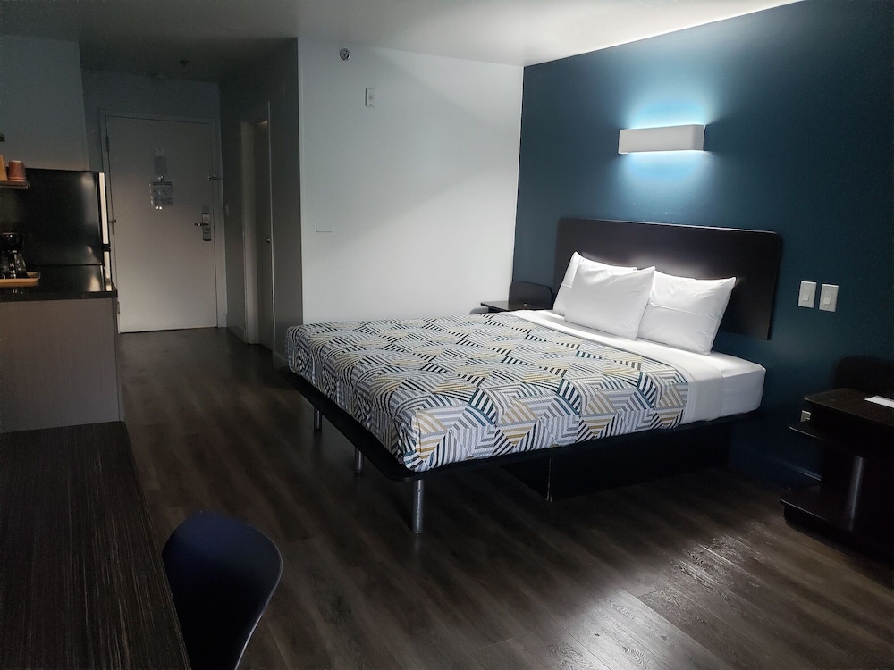 Motel6 Hesperia, CA - West Main Street - I-15 23/60