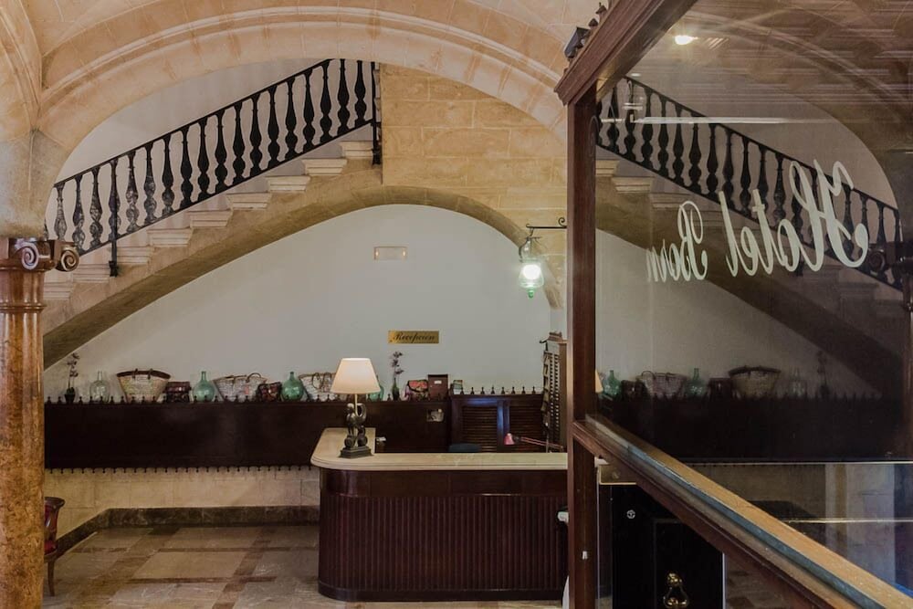 Hotel Born 45/49