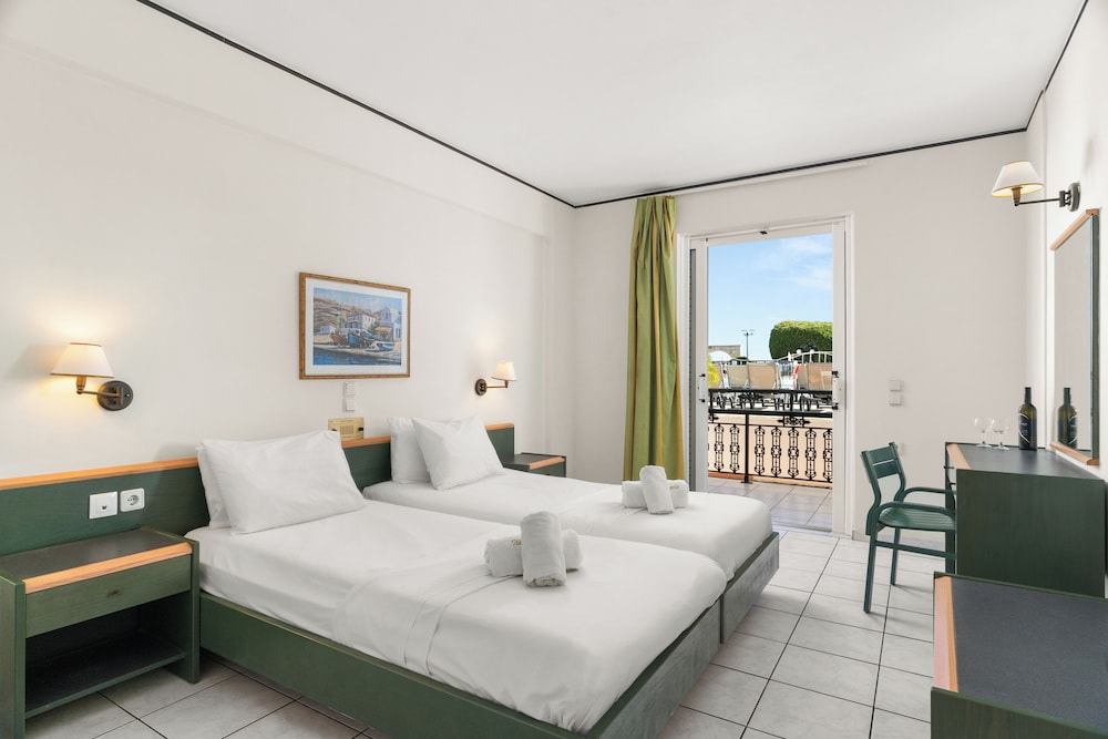 Porto Iliessa by GHH 10/43