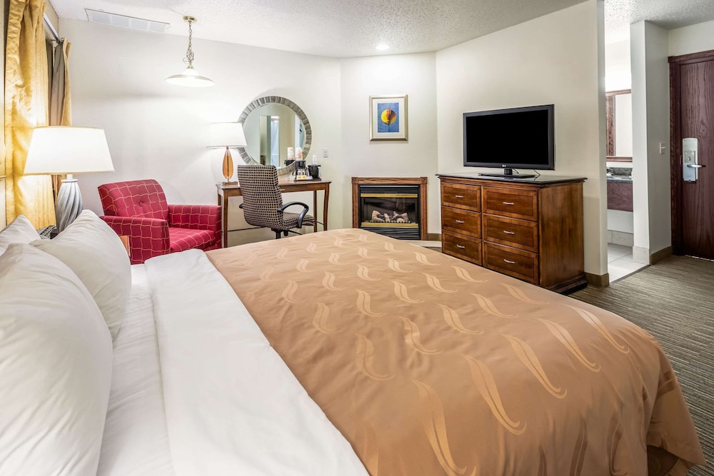 Quality Inn Keystone near Mount Rushmore 25/47