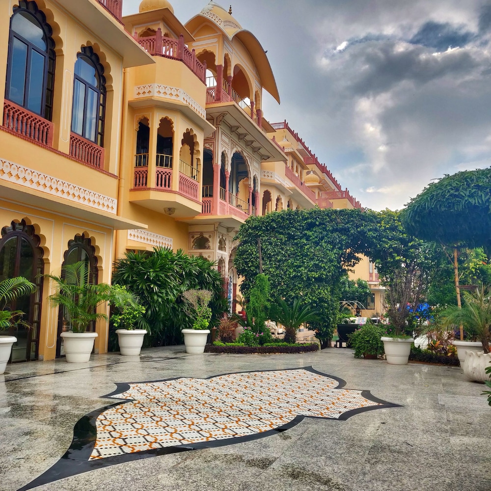 SHAHPURA HOUSE 43/48