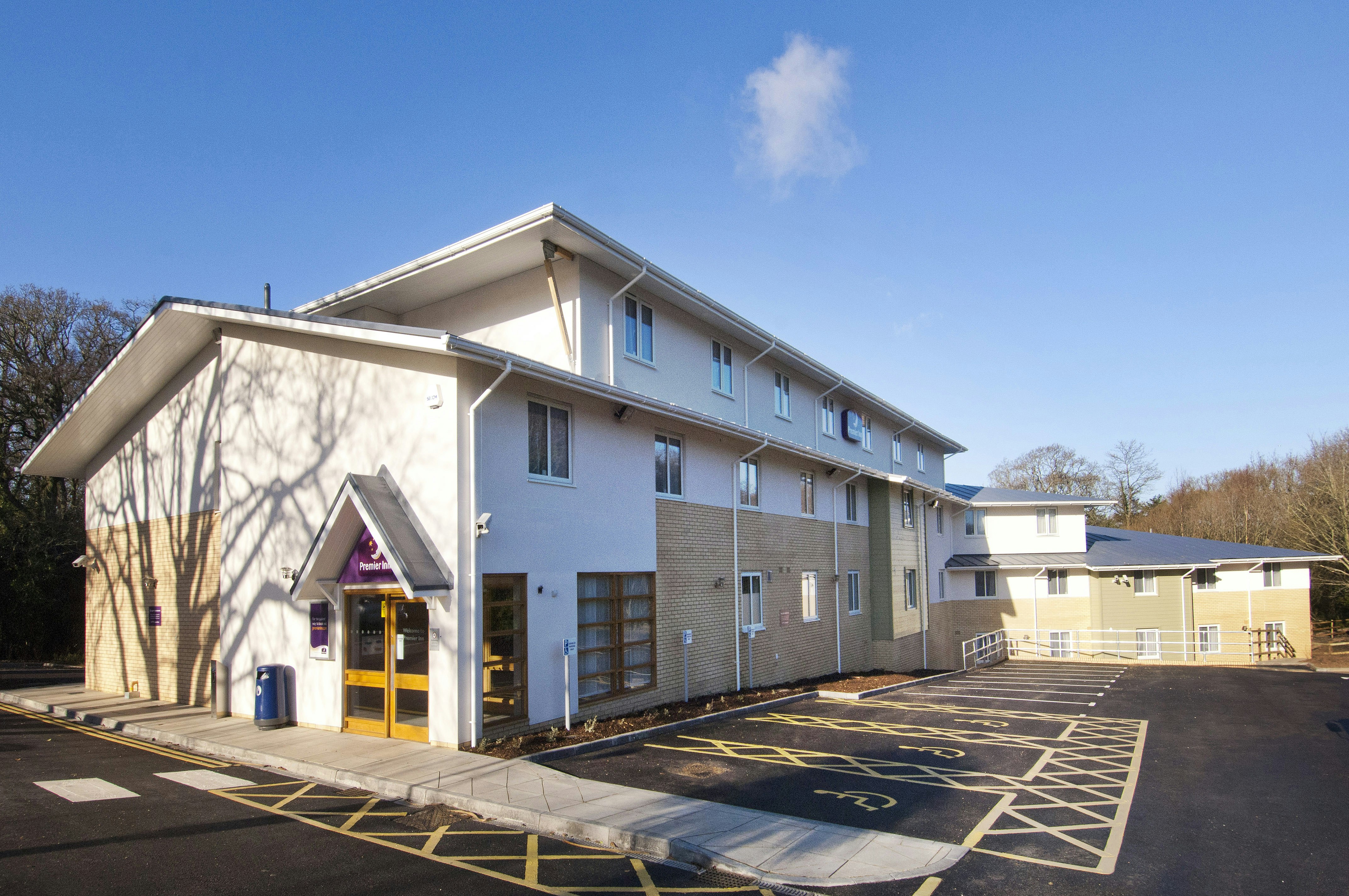 Premier Inn Christchurch / Highcliffe 30/33