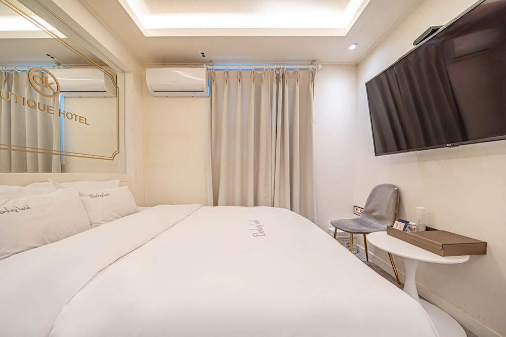 DK Hotel 26/55