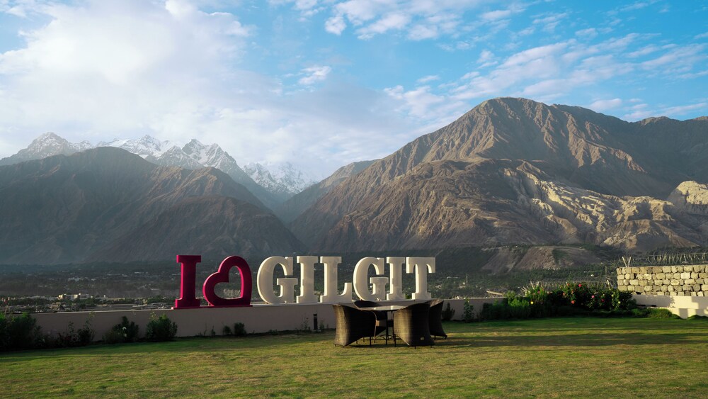 Ramada Resort by Wyndham Gilgit 39/45