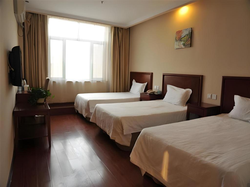 GreenTree Inn Qingdao Jiaozhou Sanlihe Park Express Hotel 15/40