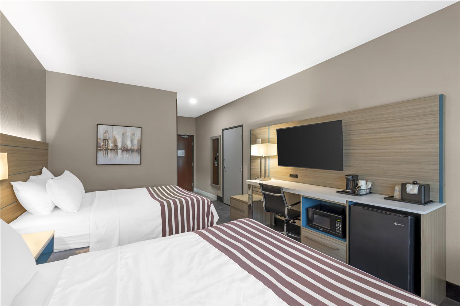غرفة بسريرين كوين يُسمح فيها بالحيوانات الأليفة بحوض استحمام لذوي الإعاقة، Best Western Independence Kansas City 3/4
