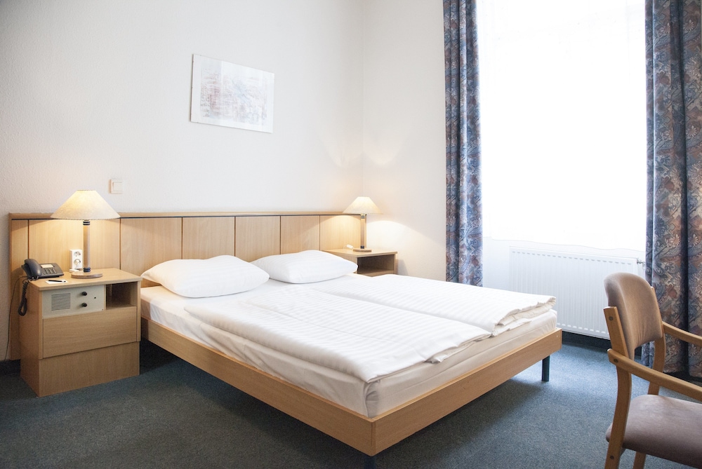 City Hotel Ring 5/36
