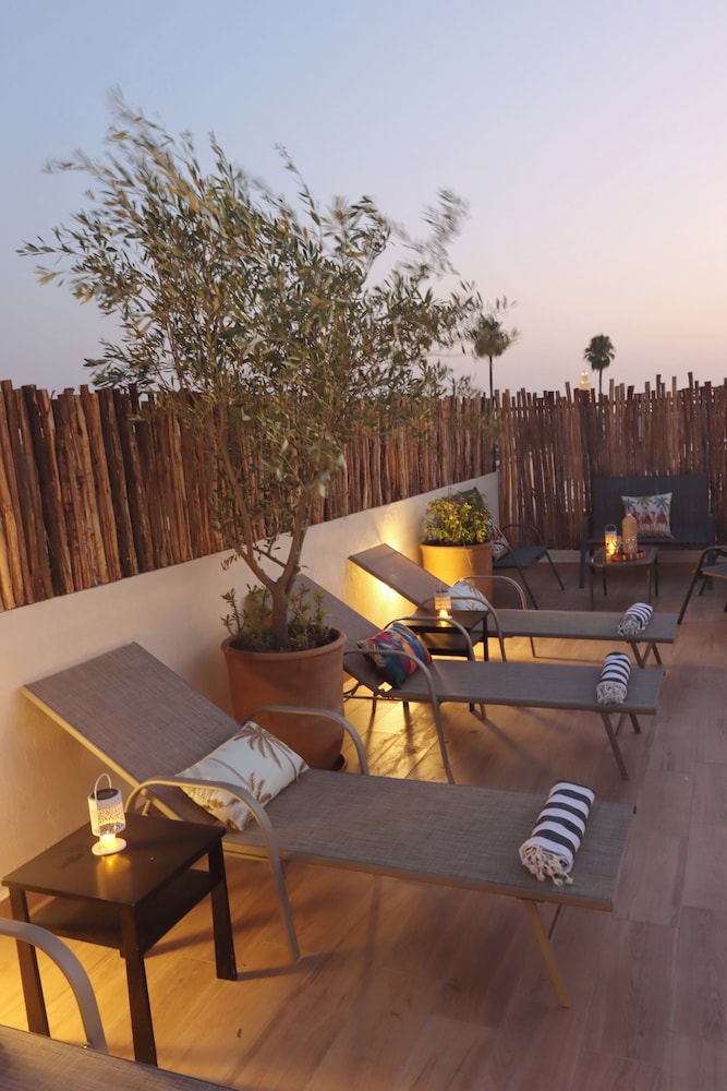 Riad Laora 74/80