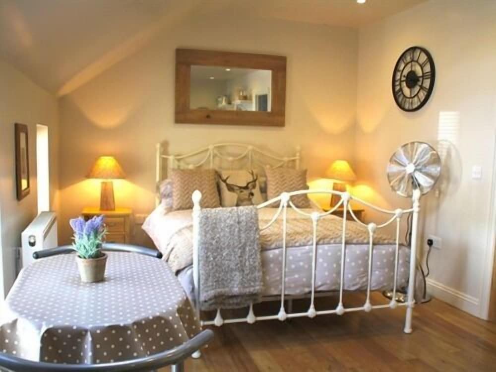 Upper, Cottage, Double Bed