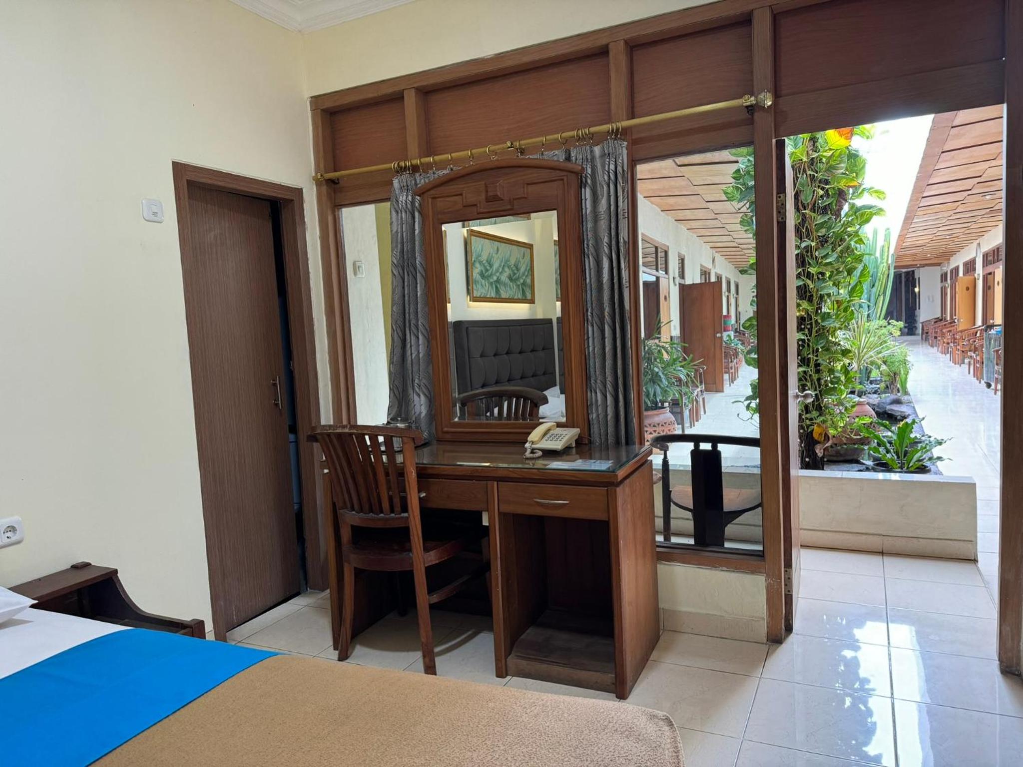 Hotel Priangan 36/50