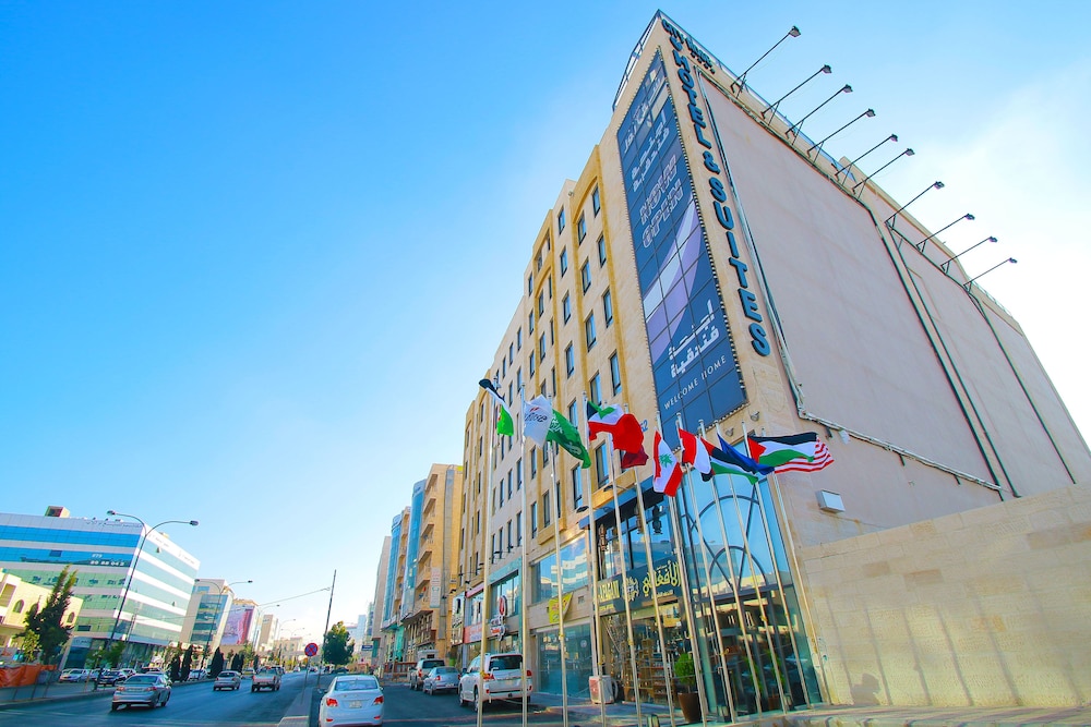 CITY ROSE HOTEL SUITES 66/67